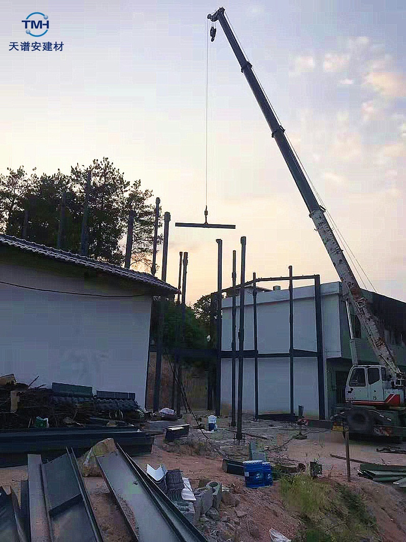 天譜安鋼構房屋