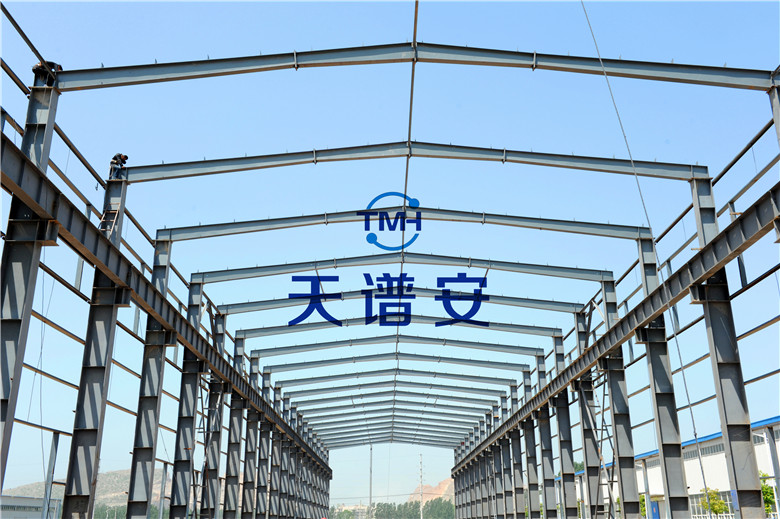 輕鋼結(jié)構(gòu)廠(chǎng)房