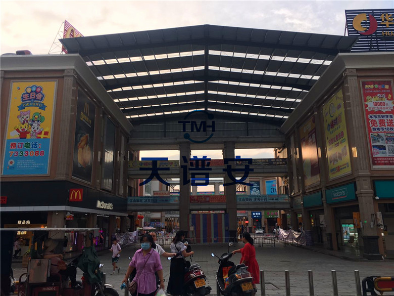 鋼結(jié)構(gòu)雨棚